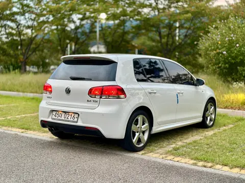 Foto 4 e Volkswagen Golf VI 2.0 TDI R-Line