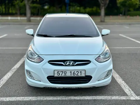 Foto 2 e Hyundai Accent 1.6d
