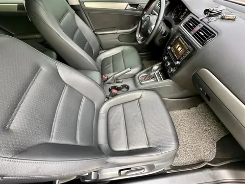 Foto 13 e Volkswagen Jetta 2.0 TDI