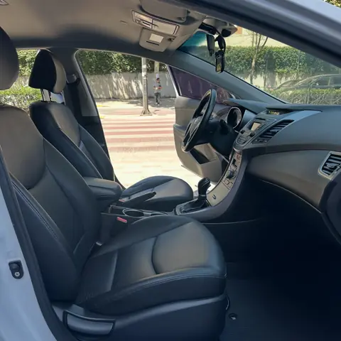 Foto 9 e Hyundai Avante 1.6d