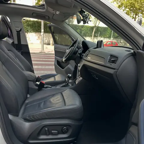 Foto 7 e Audi Q3 35 TDI Quattro