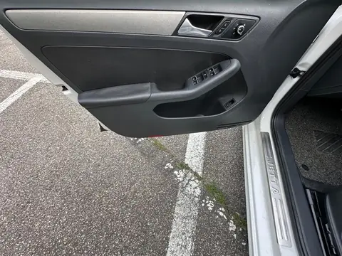 Foto 16 e Volkswagen Jetta 2.0 TDI