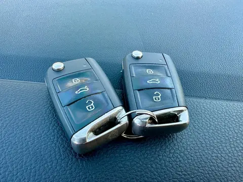 Foto 13 e Volkswagen Golf VII 1.6 TDI