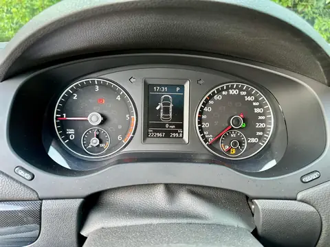 Foto 15 e Volkswagen Jetta 2.0 TDI