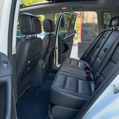 Foto 10 e Volkswagen Tiguan 2.0 TDI Blue Motion