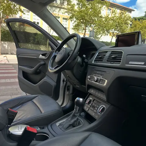 Foto 9 e Audi Q3 35 TDI Quattro
