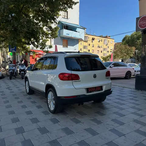 Foto 3 e Volkswagen Tiguan 2.0 TDI Blue Motion