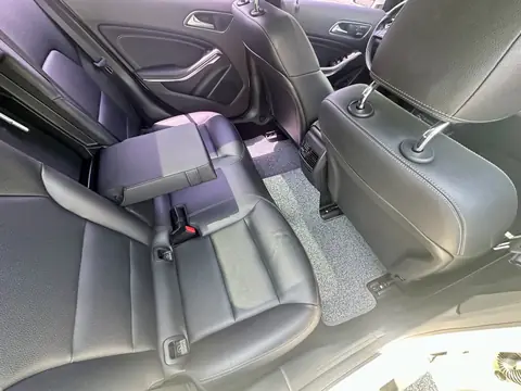 Foto 10 e Mercedes-Benz GLA200 CDI 4Matic