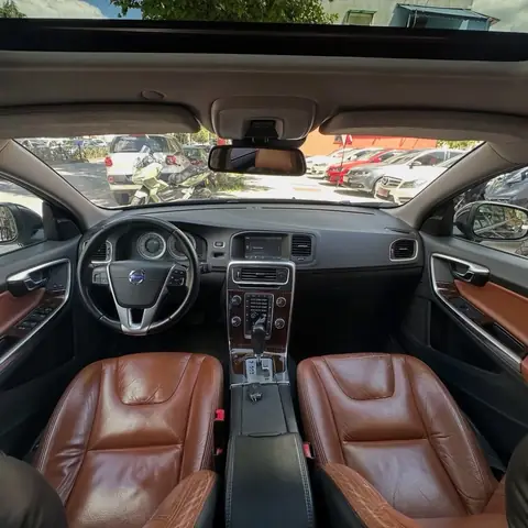 Foto 6 e Volvo S60 2.5T