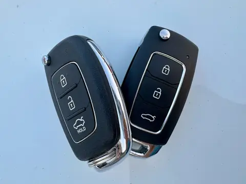 Foto 14 e Hyundai Accent 1.6d