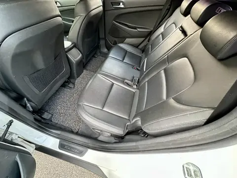 Foto 10 e Hyundai Tucson 2.0 d